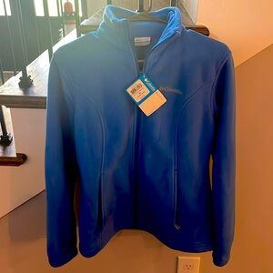 Women’s fleece jacket
New with tags